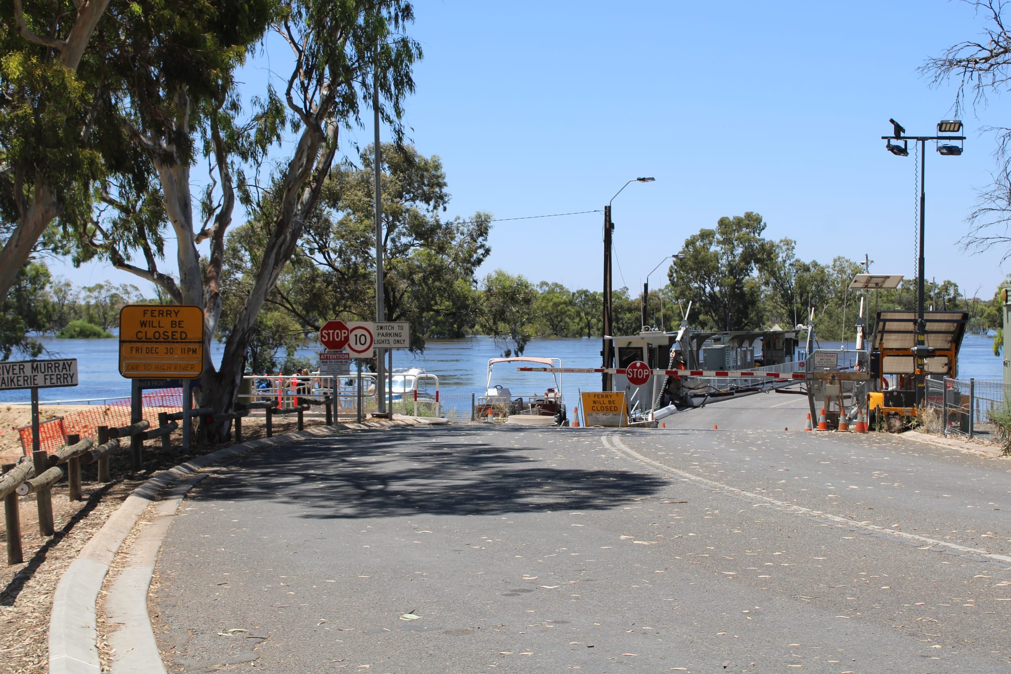 Waikerie ferry temporarily closed